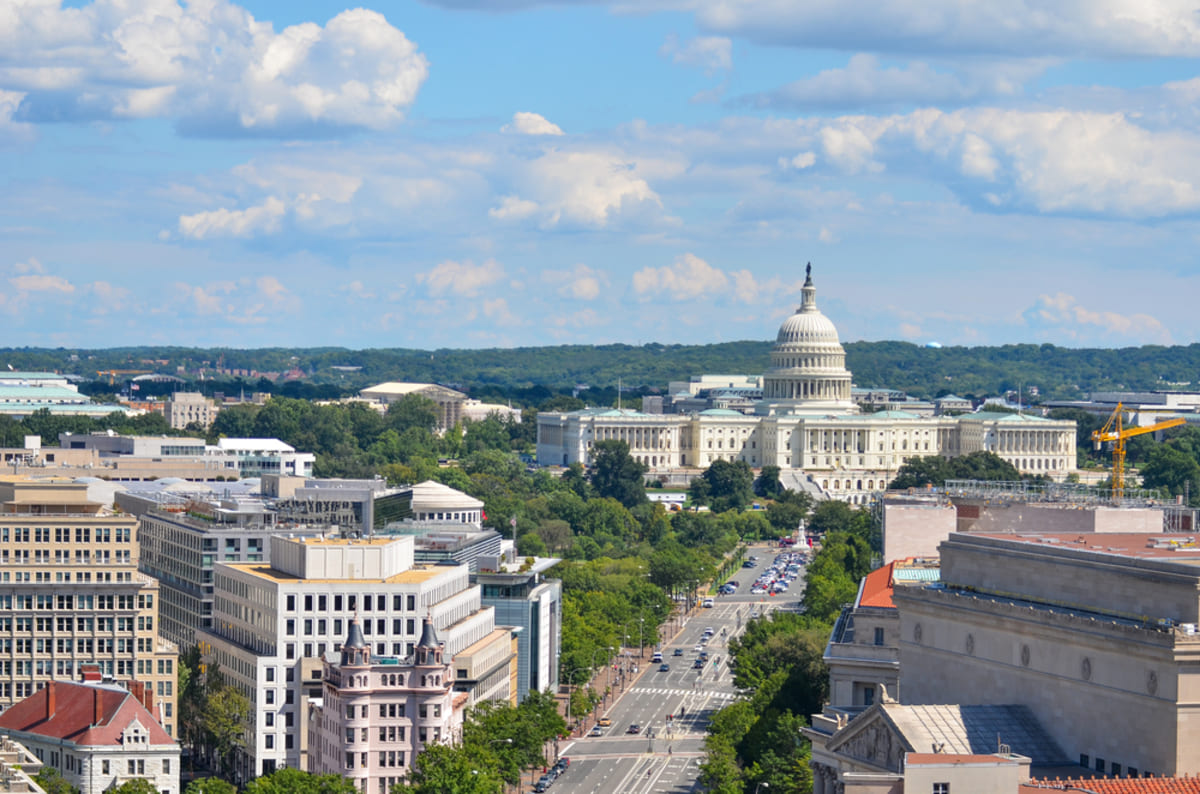 Aerial view of Washington DC, commercial real estate investment opportunities concept