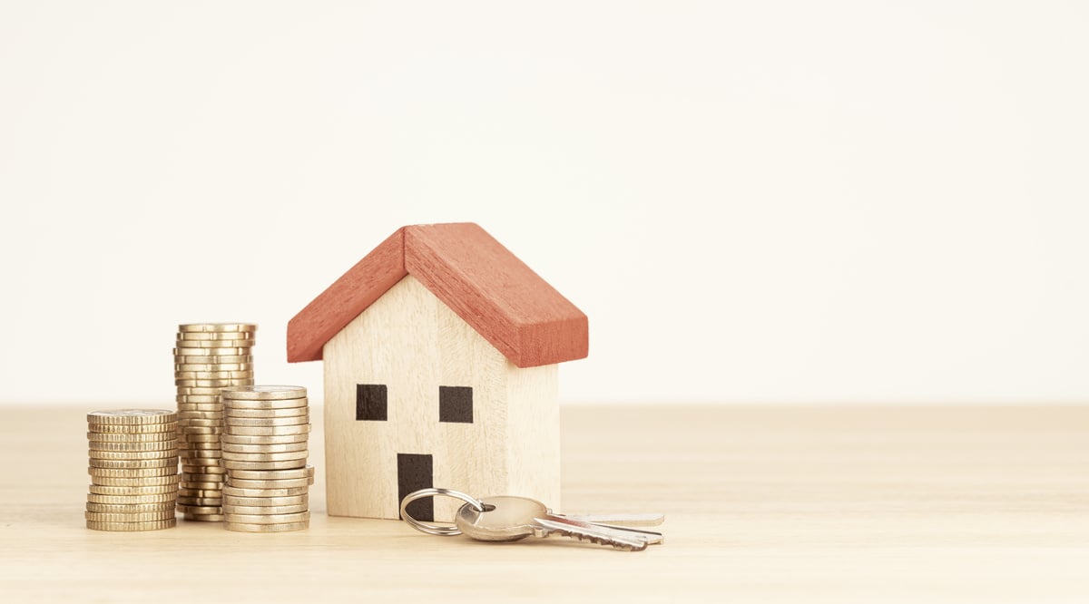 Quarters next to a model house