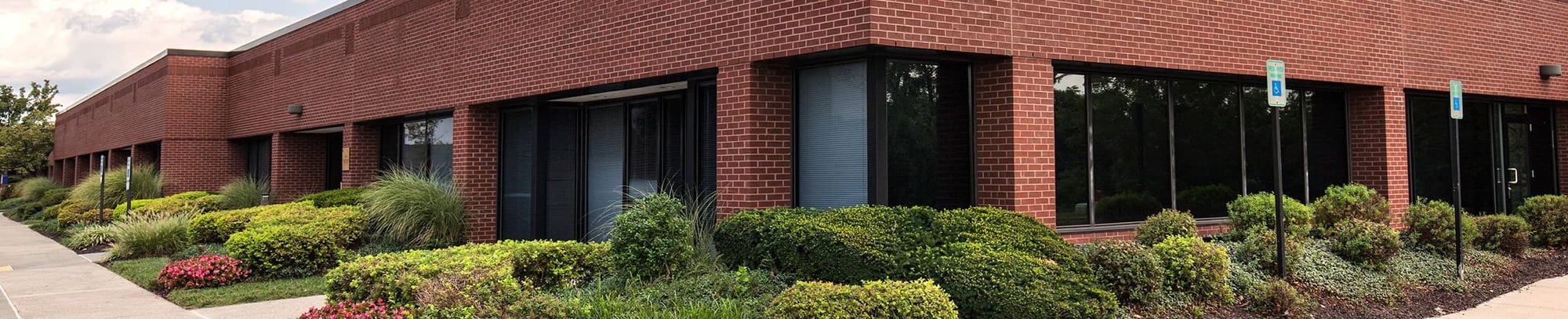 hero-header-corporate-drive (1)